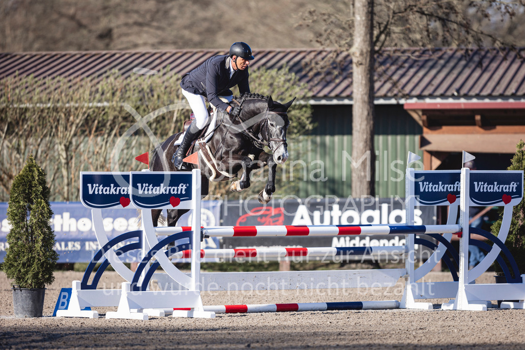 250408_Mühlen_SprPf-A2-210 | Deine schönsten Turniermomente als professionelle Fotos! Entdecke hochwertige Pferdesport-Fotografie im Online-Shop. Jetzt Fotos finden & bestellen!