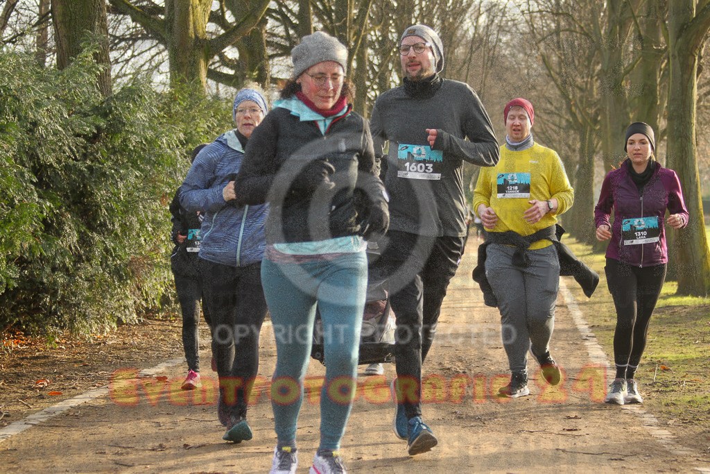 241231_1022_EV4_4057 | Sportfotografie im Rhein-Sieg Kreis, Köln, Bonn, NRW, Rheinland Pfalz, Hessen, etc. Unser Tätigkeitsfeld umfasst den Laufsport vom Volkslauf über den Marathon, Duathlon, Triathon bis zum Ultralauf wie Kölnpfad Ultra oder Schindertrail.