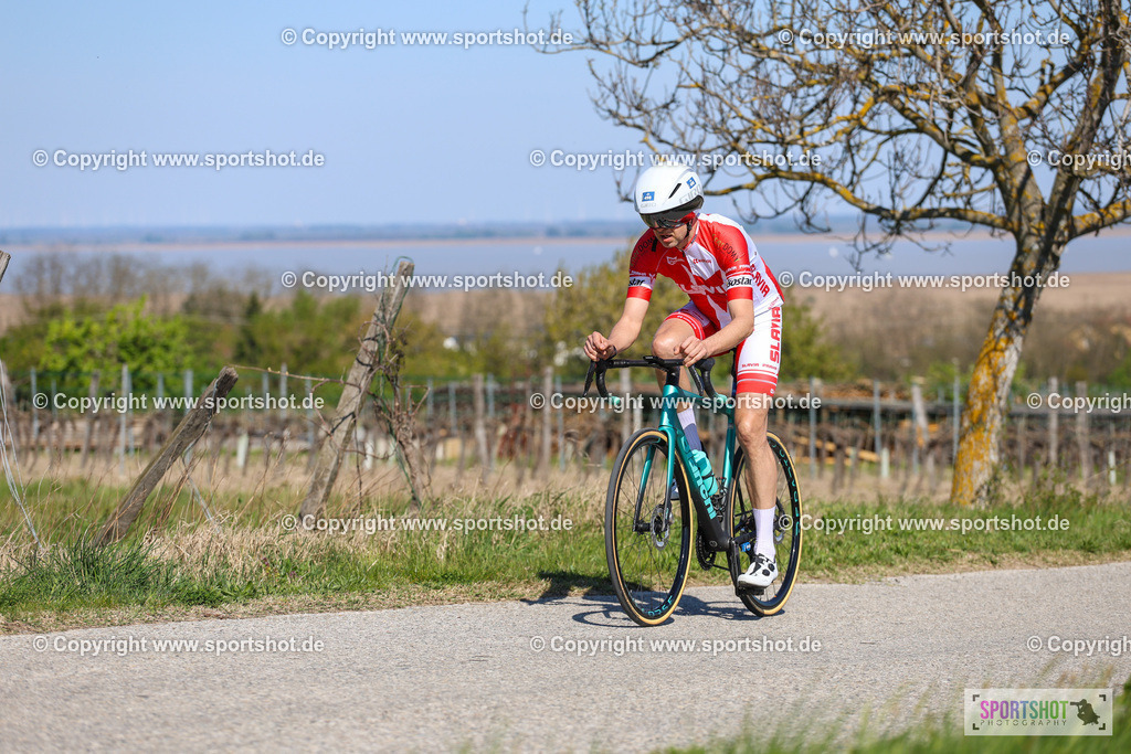 IMG_9873 | @sportshot_your_pictrs #yourpictures#roadtowm2029 #nrm #neusiedlerseeradmarathon #neusiedlersee #neusiedlerseetourismus #burgenland #mörbisch #nrm26 #burgenlandtourismus #voglundco #poweredbyburgenlandtourismus #radsport #rad #marathon #ucigranfondo #visitburgenland #ucigranfondoworldseries