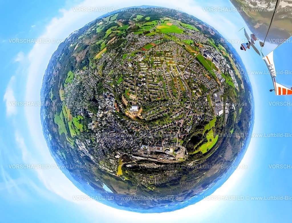 Attendorn230990301Schwalbenohl | Luftbild, Schwalbenohl Quartier, Erdkugel, Fisheye Aufnahme, Fischaugen Aufnahme, 360 Grad Aufnahme, tiny world, Attendorn, Sauerland, Nordrhein-Westfalen, Deutschland