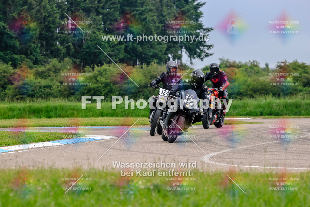 MotoTeam-7985 | Hier findet Ihr Bilder von Touristenfahrten auf der Nürburgring Nordschleife oder von anderen Veranstaltungen die ich besucht habe. Viel Spass beim Durch Schauen 