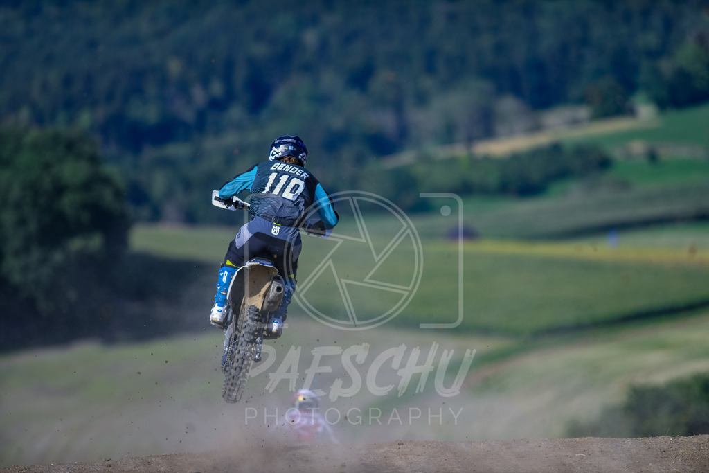 MX1 (580) | Paeschuphoto Shop - Wer nicht sucht der auch nicht findet.Ob Motocrossbilder oder von einem besuchtem Spiel, Hauptsache Action. - Realisiert mit Pictrs.com