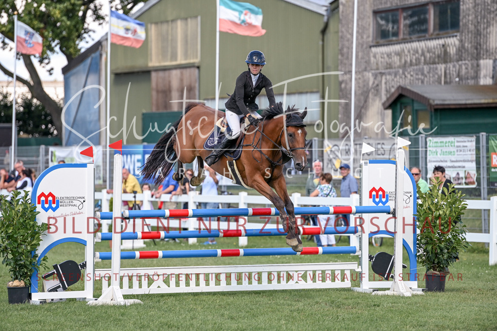 Schugtsche-Düren.2024-09.Springprf.L-178 | Schugtsche Fotografie - Realisiert mit Pictrs.com