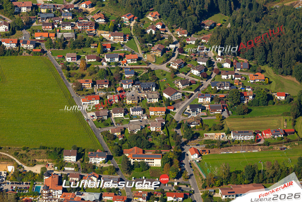 Das Luftbild der Stadt Rimbach wurde 2021 vom Flugzeug heraus erstellt (keine Drohne) Aufnahmehöhe ca.450 Meter- hohe Bildauflösung und Druck-Qualität garantiert!
