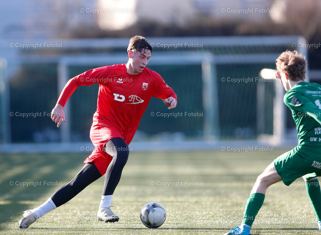 A_LUI_01022025_00017 | SPORT FUSSBALL TESTSPIEL ASKOE OEDT -SV HAIDLMAIR GRUEN WEISS MICHELDORF 01.02.2025 IM BILD :NICO WIESINGER   (OEDT) UND  (MICHELDORF) FOTO:FOTOLUI