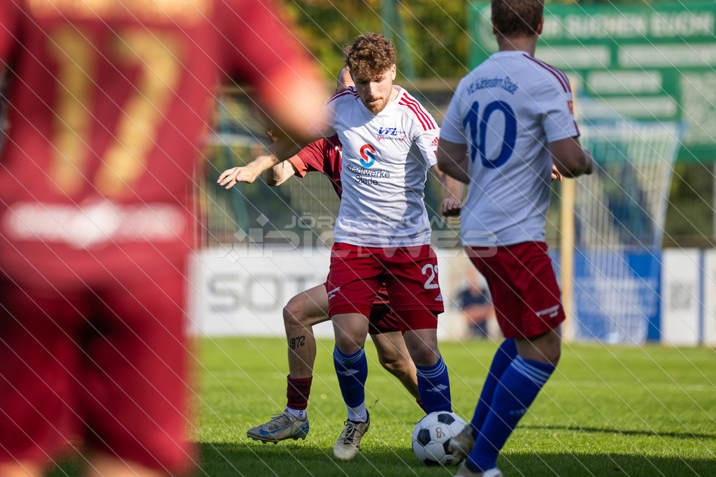 20250928_Picselweb-Fotografie_1R3_1284 | Spielszenen aus dem Spiel VfL Güldenstern Stade - Rotenburger SV. Ergebnis 0:3 - Realisiert mit Pictrs.com