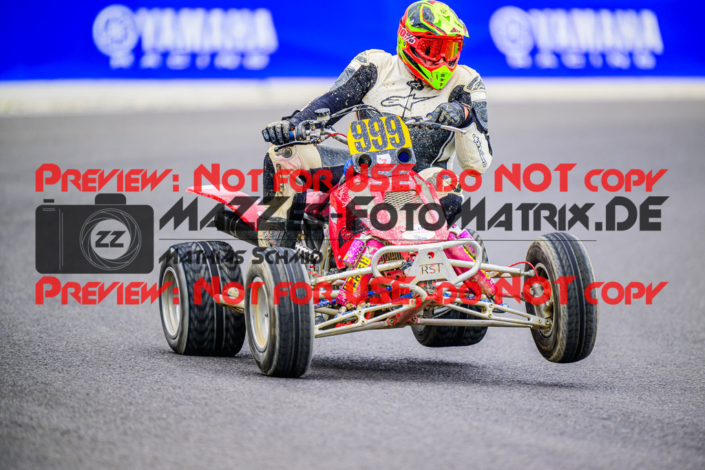 MaZZes_FotoMatrix_240609_6007705_7139 | QUAD