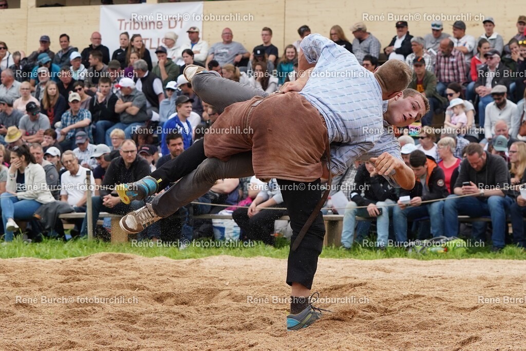 DSC07467 (2) | René Burch leidenschaftlicher Fotograf aus Kerns in Obwalden.  Hier finden sie Sport, Landschaft und Natur Fotografie.
 - Realisiert mit Pictrs.com