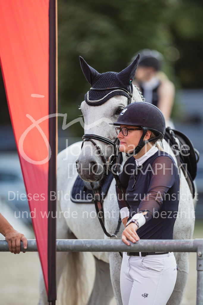 220824_Delbrueck_2-Phasen-L-400 | Deine schönsten Turniermomente als professionelle Fotos! Entdecke hochwertige Pferdesport-Fotografie im Online-Shop. Jetzt Fotos finden & bestellen!