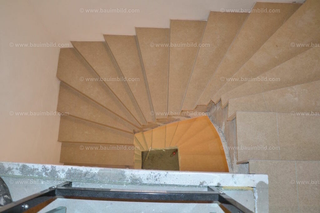 bib-lg21-fliesenlegerarbeiten-0029 | Nach LV-Leistungsgruppen sortierte Detailfotos über den Bau eines Hauses. Alle Hausbau-Bilder direkt vom Urheber und Autor der Website Haus-Selber-Bauen.com