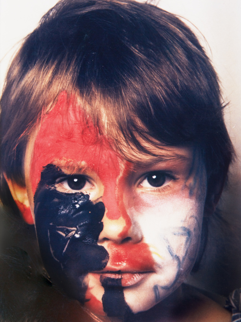 068art_Bee-Braxm_1002 | Werk aus  dem Jahr 1994   Nach einer Aktion im Ritterhausmuseum Offenburg. Kunstmaler Rainer Braxmaier und Modefotograf Wilfried Beege.