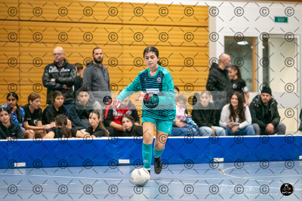 20251130_FCR-Hallenturnier-FF-17_RAW-4_034-2 | Sport und Naturfotografie von Roberto Esposito zeigt echte Momente Bewegung und die Schönheit der Natur. Ausdrucksstarke Bilder schaffen Emotionen.