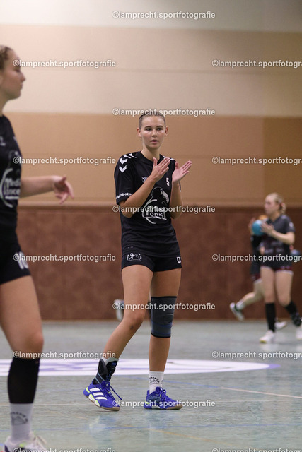 Handball I Juniorinnen I Saison 2026-2027 I Oberliga Schleswig-Holstein I 3. Spieltag I HSG Kalkberg 06 - TSV Bargteheide 039 | Hanna Jolie Cords (8, HSG Kalkberg 06) - Realisiert mit Pictrs.com