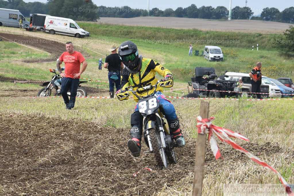 DSC_0213 (2) | Sportfotografie , Motorsport, Motoross, Reitsport, Mointainbike, Enduro,
Landschaft , Outdoor, Eventfotografie, Landschaft, Bilder online bestellen - Realisiert mit Pictrs.com