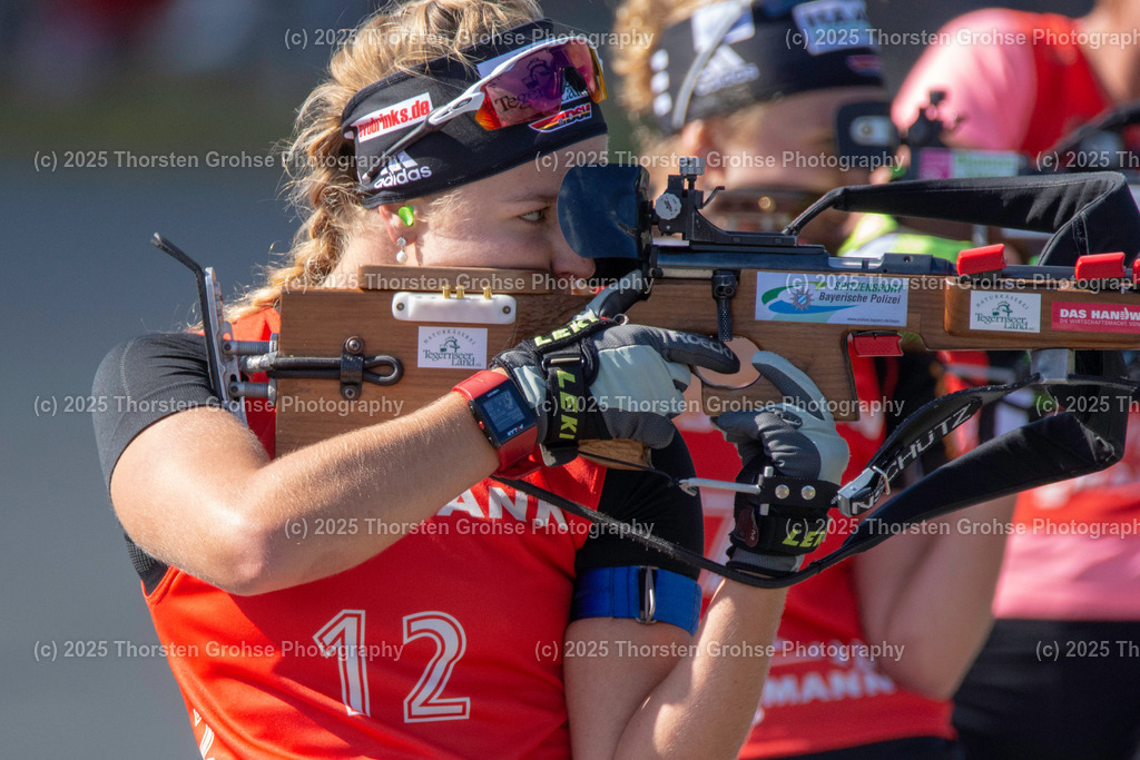 Deutsche Meisterschaften Biathlon 2018 | Deutsche Meisterschaften Biathlon 2018, Massenstart Frauen am 15.09.2018 in der DKB SKI ARENA in Oberhof, (Deutschland)

Bild: Scherer Stefanie vom SC Wall / LpB (12) - Realisiert mit Pictrs.com