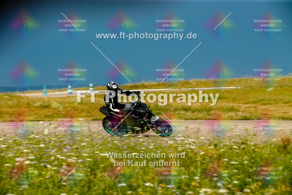 Chambley Juli-0649 | Hier findet Ihr Bilder von Touristenfahrten auf der Nürburgring Nordschleife oder von anderen Veranstaltungen die ich besucht habe. Viel Spass beim Durch Schauen 