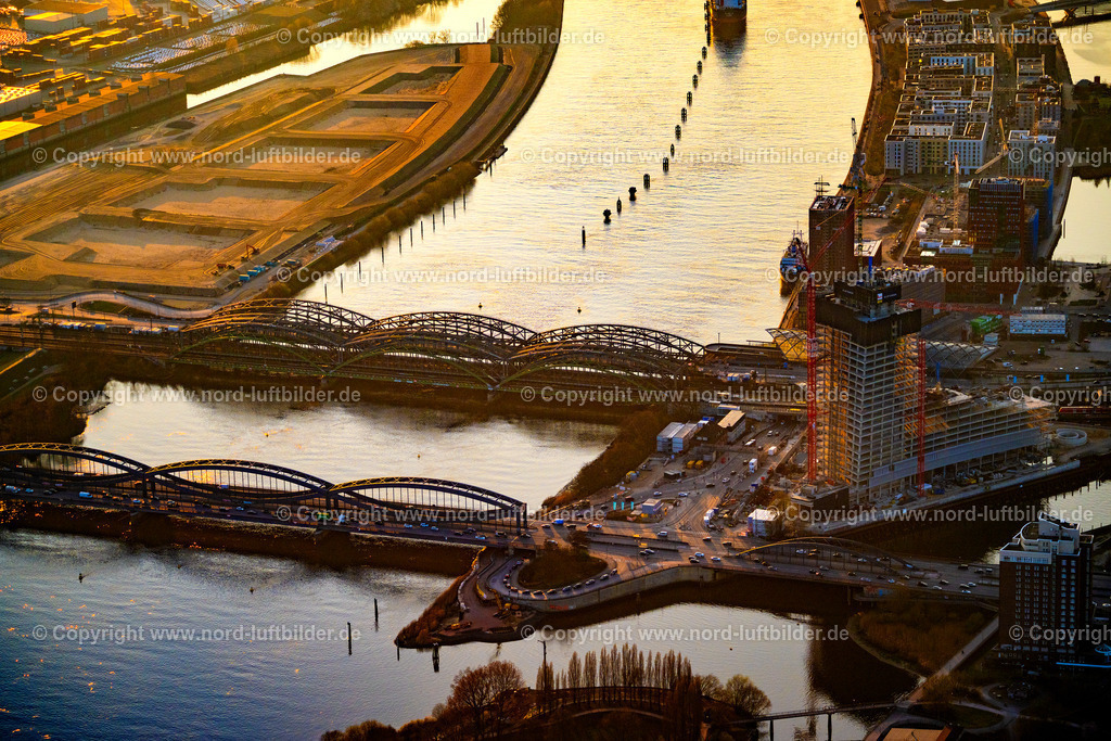 Hamburg_Elbbrücken_Elbtower_Baustelle_ELS_0002280325 | HAMBURG 28.03.2025 Fluß - Brückenbauwerk Elbbrücken - Norderelbbrücke über die Ufer der Elbe in Hamburg. // River - bridge structure Elbbruecken - Norderelbbruecke on the banks of the Elbe in Hamburg. Foto: Martin Elsen