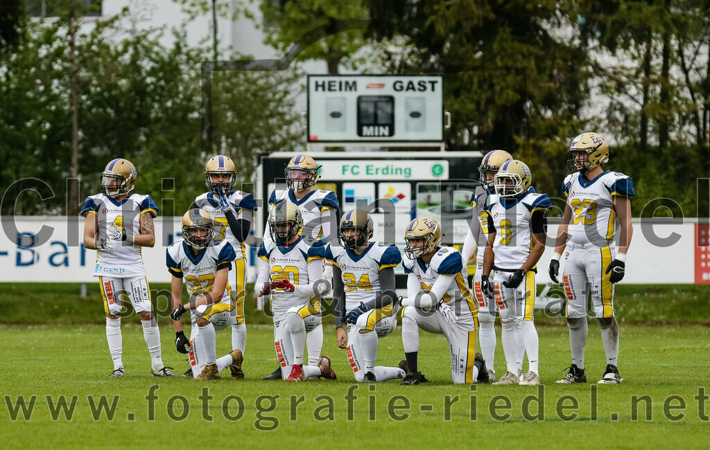 2022-04-30_063_Erding_Bulls_gegen_Regensburg_Phoenix | Erding, Deutschland, 30.04.2022:
Football, Regionalliga 2022, 1. Spieltag, Erding Bulls gegen Regensburg Phoenix

Foto: Christian Riedel / fotografie-riedel.net