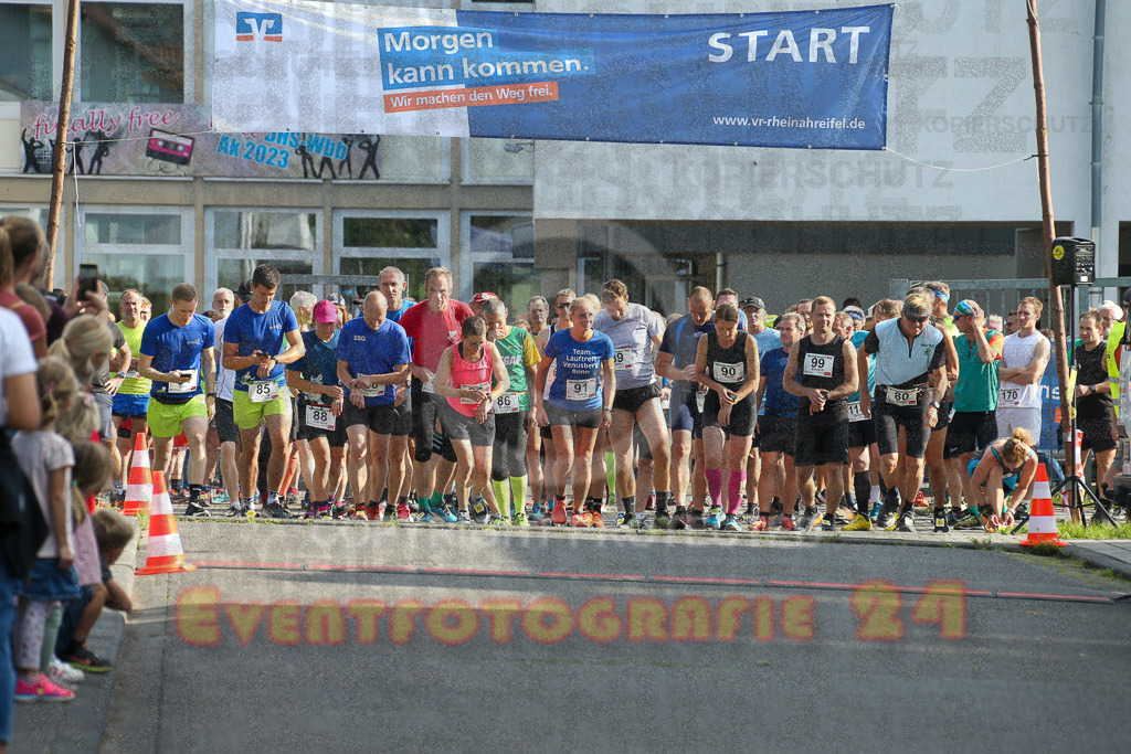 230804_1803_EX1_3613 | Sportfotografie im Rhein-Sieg Kreis, Köln, Bonn, NRW, Rheinland Pfalz, Hessen, etc. Unser Tätigkeitsfeld umfasst den Laufsport vom Volkslauf über den Marathon, Duathlon, Triathon bis zum Ultralauf wie Kölnpfad Ultra oder Schindertrail.