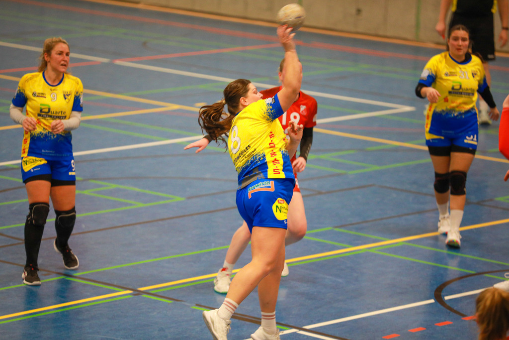 SvSchermbeck_SVN_061225_164 | Bildergalerie von Sport-Ereignissen aber auch von weiteren spannenden Dingen - nicht nur vom Niederrhein. In Anlehnung an den bekannten Spruch von Hanns Dieter Hüsch heißt das Motto: "Niederrhein ist überall".  - Realisiert mit Pictrs.com