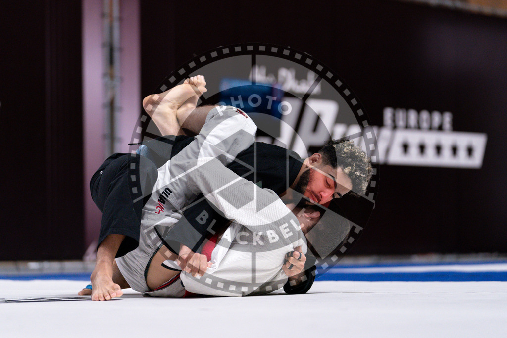 20241013PBB1933 | Athletes compete during the AJP Tour Europe Continental Jiu-Jitsu Amateurs & Masters Championship on October 13, 2024 in Almere near Amsterdam, Netherlands. © Chiara Dazi / photoblackbelt