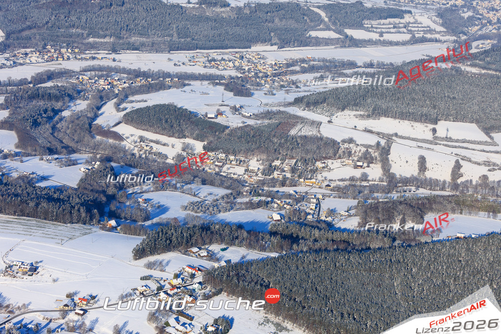 Die Luftaufnahme der Stadt Kronach wurde vom UL-Flugzeug heraus erstellt ( keine Drohne )- hohe Auflösung für beste Qualität