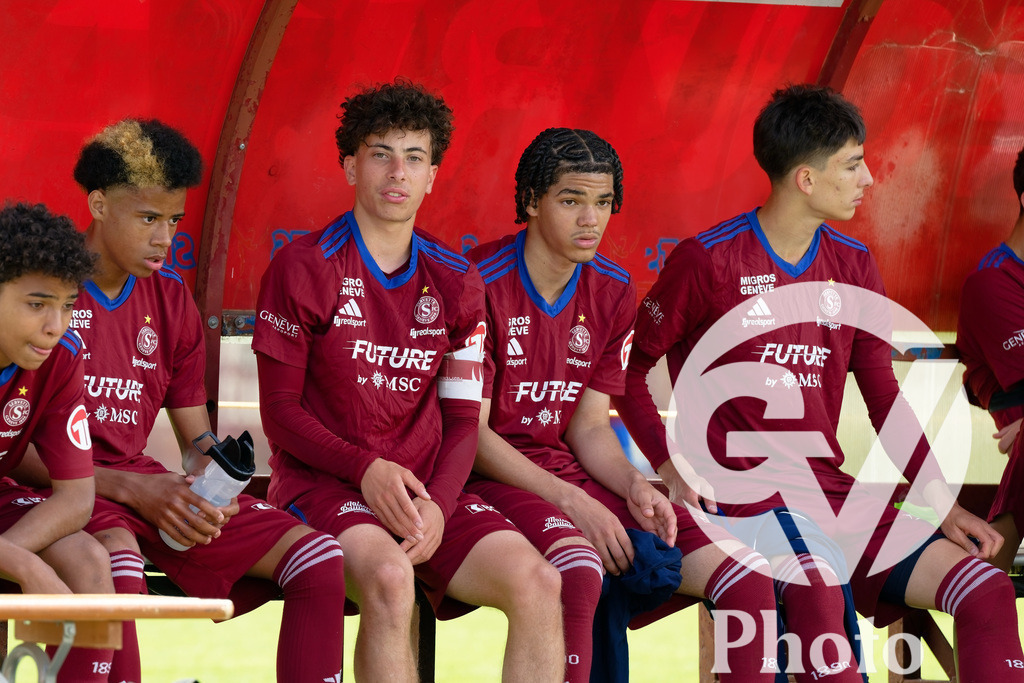 Servette M16  v Bâle M16  - Quarts de finale retour des playoffs de M16 Elite | Geneva, Switzerland - May 16 : during the Quarts de finale retour des playoffs de M16 Elite  match between Servette M16  and Bâle M16  at Stade de Balexert  on May 16 , 2026 in Geneva, Switzerland.