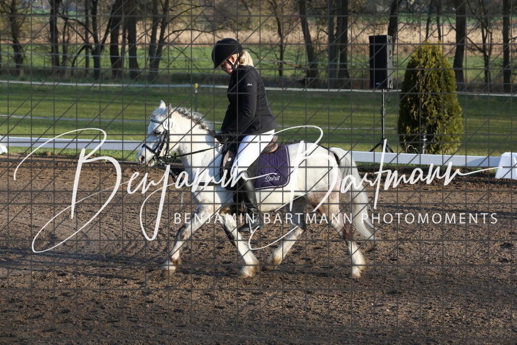 AZ2A2353 | Benjamin Bartmann Photomoments