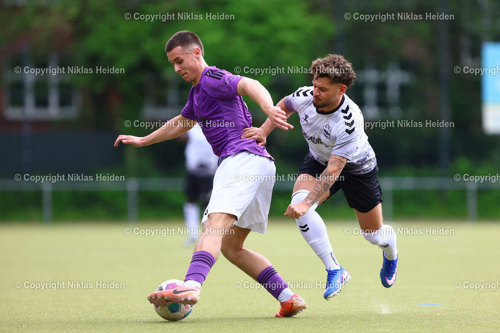NH_HEBC_ETSVHamburg_OberligaHamburg_10052026 | #5 Semir Demirovic (HEBC), #22 Dominik Akyol (ETSV Hamburg)Fußball I Herren I Gamesright Oberliga Hamburg I Saison 2025-2026 I 33. Spieltag I HEBC - ETSV Hamburg I 10.05.2026 I Reinmüllersportplatz