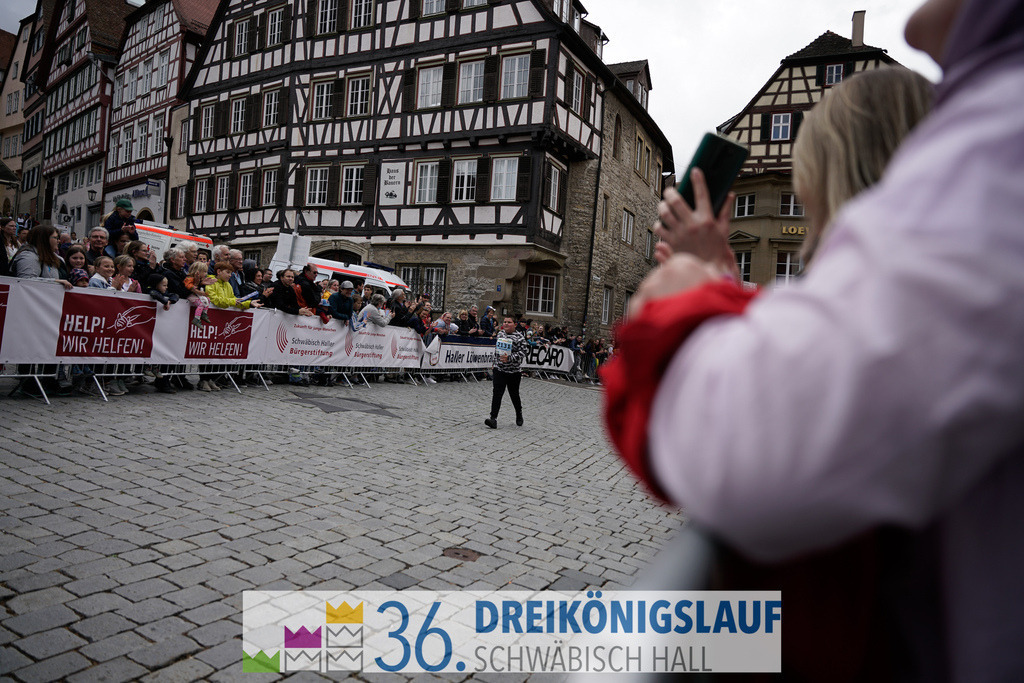 AOK Junior Cup 400m | 3Königslauf 2022 AOK Junior Cup 400m - Realisiert mit Pictrs.com