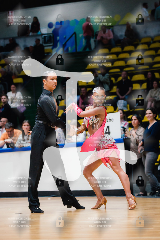 Hessen Tanzt WDSF Open Youth Latin 7th (68) Ivan Smekalkin _ Yeva Liermontova (Schwarz-Weiß-Club Pforzheim)-2025-05-17-1383 | Webshop for digital downloads and prints of dance sport, event & show photographer Julian Link - Realisiert mit Pictrs.com