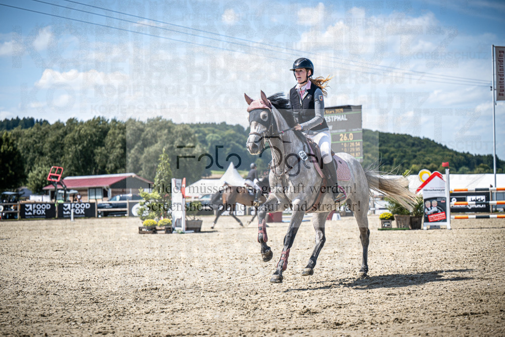 DOS_4152 | Entdecke hochwertige Reitturnierfotos von Foto Oger. Professionell, emotional und authentisch – jetzt Lieblingsmomente im Shop bestellen.Deutschlandweite Turnierfotografie. - Realisiert mit Pictrs.com