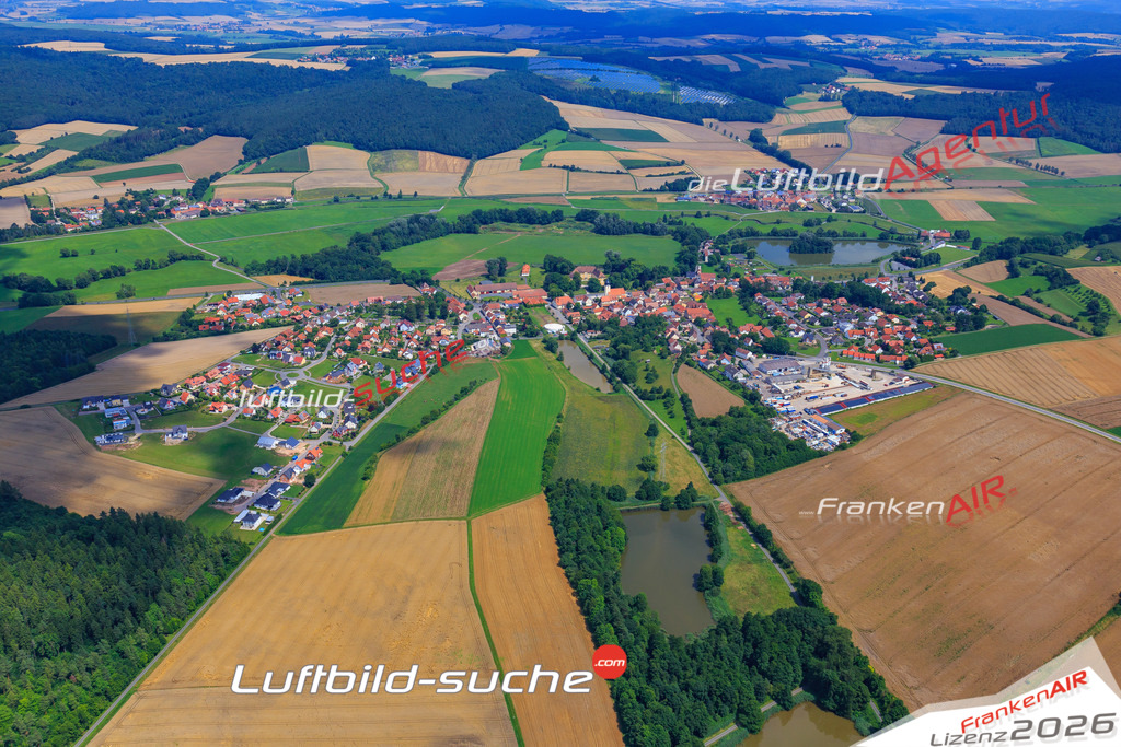 Luftbild von  Rentweinsdorf - Luftaufnahme wurde 2017 von https://frankenair.de mittels Flugzeug (keine Drohne) erstellt - die Geschenkidee