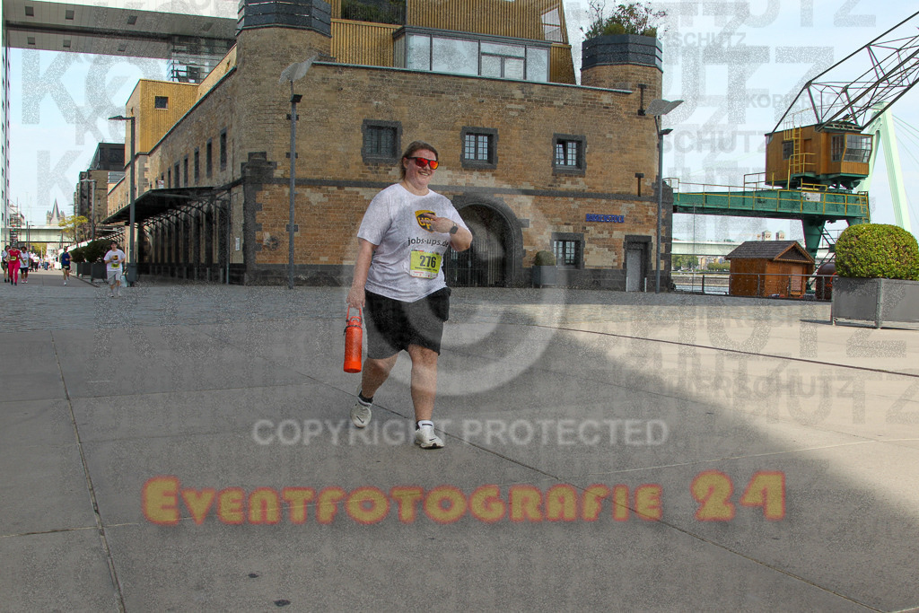 250920_1349_EV4_6732 | Sportfotografie im Rhein-Sieg Kreis, Köln, Bonn, NRW, Rheinland Pfalz, Hessen, etc. Unser Tätigkeitsfeld umfasst den Laufsport vom Volkslauf über den Marathon, Duathlon, Triathon bis zum Ultralauf wie Kölnpfad Ultra oder Schindertrail.