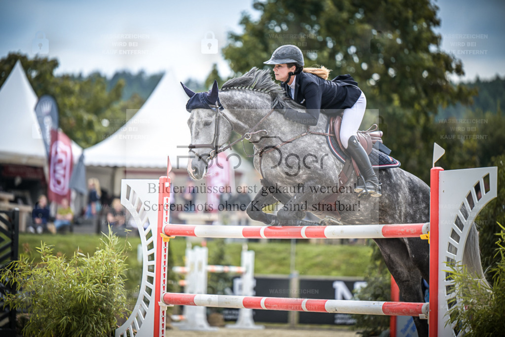 DOS_2182 | Entdecke hochwertige Reitturnierfotos von Foto Oger. Professionell, emotional und authentisch – jetzt Lieblingsmomente im Shop bestellen. - Realisiert mit Pictrs.com