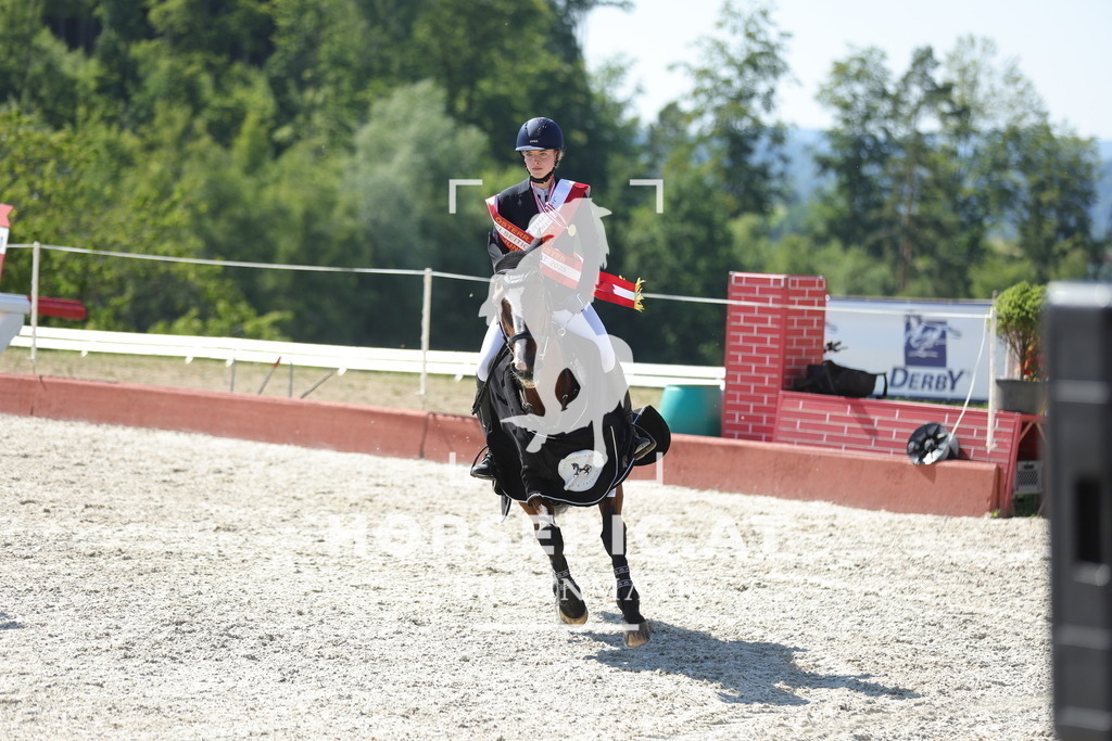 0P6A0227 | Willkommen bei Brunnmayr - Design & Fotografie – Ihrem Spezialisten für Reitturniere und Pferdeveranstaltungen in Oberösterreich, Salzburg und Bayern! Seit über 17 Jahren sind wir leidenschaftlich dabei.