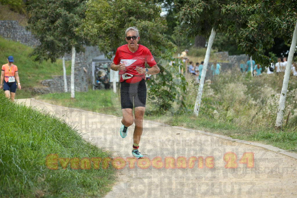 250824_1300_EX1_1130 | Sportfotografie im Rhein-Sieg Kreis, Köln, Bonn, NRW, Rheinland Pfalz, Hessen, etc. Unser Tätigkeitsfeld umfasst den Laufsport vom Volkslauf über den Marathon, Duathlon, Triathon bis zum Ultralauf wie Kölnpfad Ultra oder Schindertrail.
