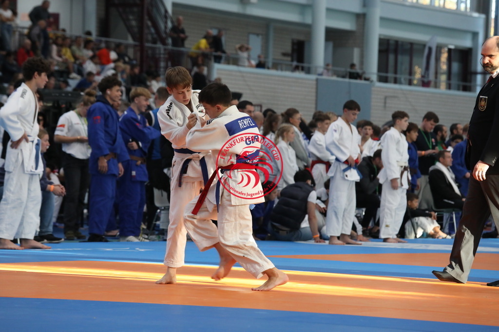 1J7A2321 | Fotos vom Adler Cup - Pictures from Adler Cup

Hier findet Ihr alle Eindrücke und großen Momente der Adler Cup Wochenenden. Here you will find all impressions and great moments of the Adler Cup weekends. - Realisiert mit Pictrs.com