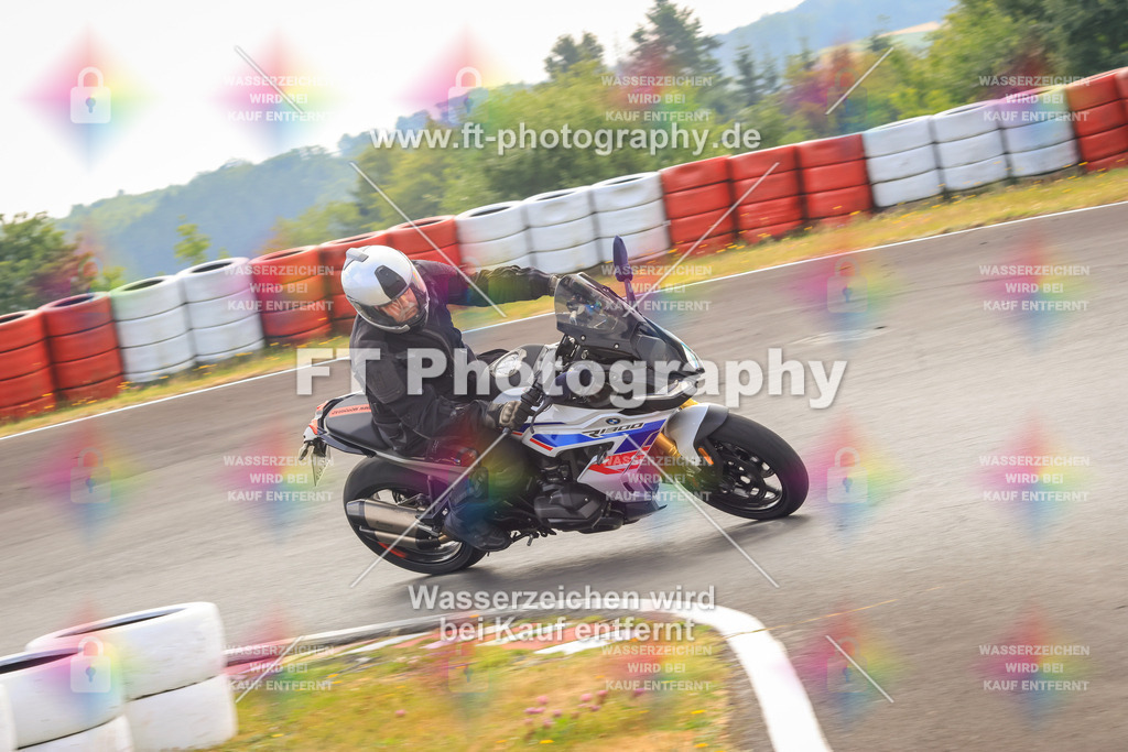 _DSK2319 | Hier findet Ihr Bilder von Touristenfahrten auf der Nürburgring Nordschleife oder von anderen Veranstaltungen die ich besucht habe. Viel Spass beim Durch Schauen 