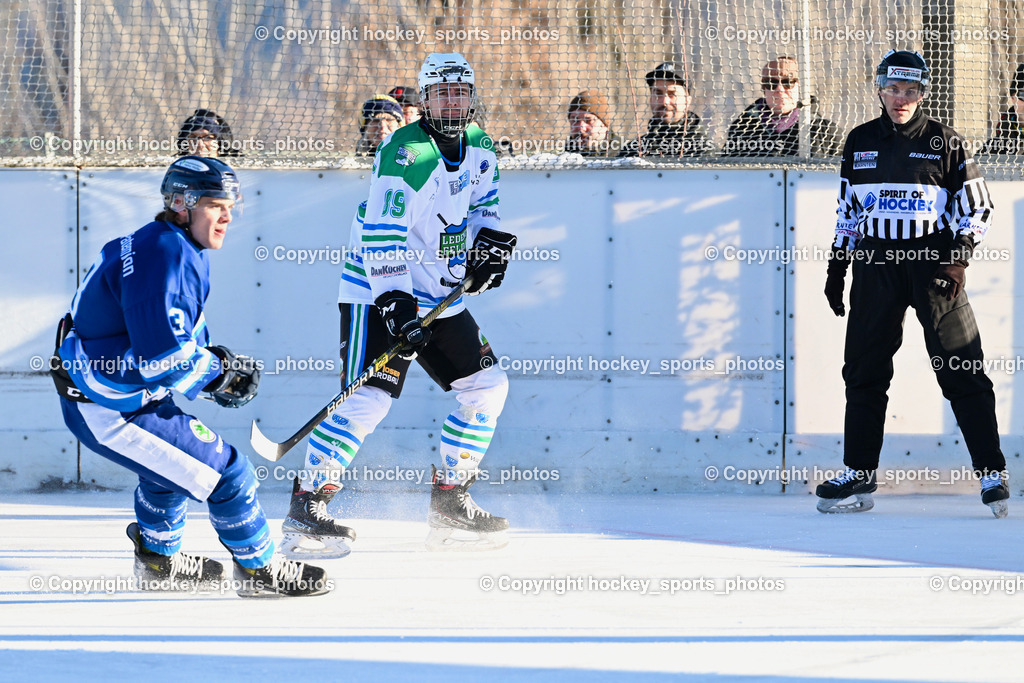EC Tigers Paternion vs. EC FELD AM SEE/DSG LEDENITZEN | #3 Kronawetter Piersilvio EC Tigers Paternion, #89 Staudacher Sandro EC FELD AM SEE Ledenitzen, EC Tigers Paternion vs. EC FELD AM SEE/DSG LEDENITZEN, EC Tigers Paternion vs. EC FELD AM SEE/DSG LEDENITZEN am 04.01.2026 in Paternion (Eislaufplatz Paternion), Austria, (Photo by Bernd Stefan)