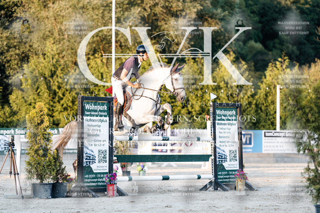 CK901130 | Turnierfotografie Pferdefotografie Trier Rheinland-Pfalz Pferdesport Reitsport Tierfotografie Sportfotografie Pferdevideo Pferdevideografie Equestrianvideography equestrianphotography  - Realisiert mit Pictrs.com