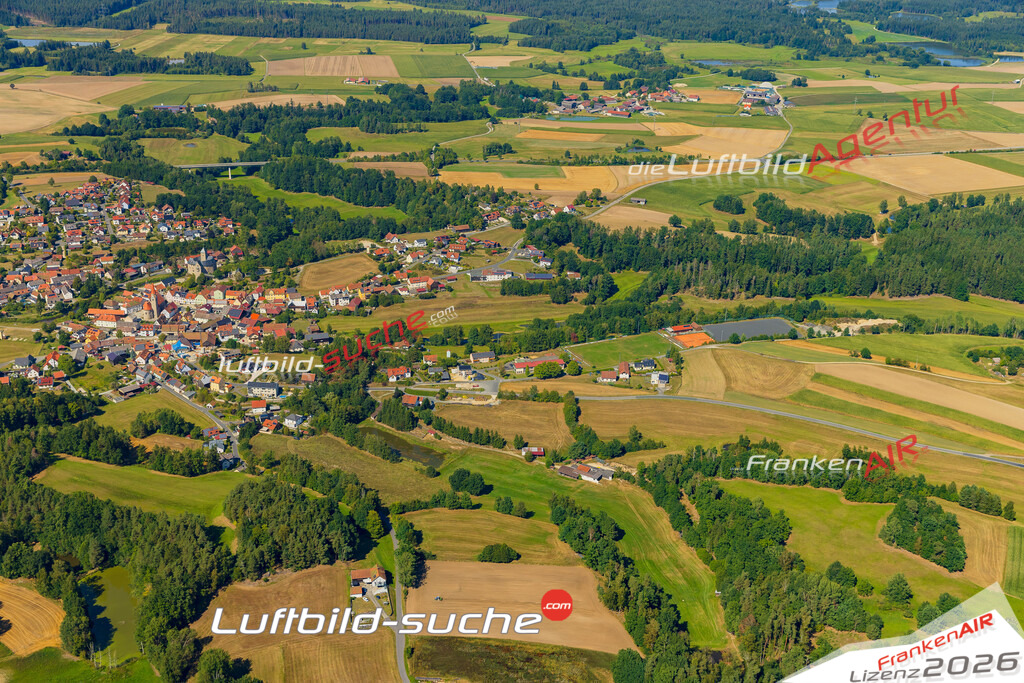 Luftaufnahme von  Falkenberg - Die Luftaufnahme wurde 2025 vom UL-Flugzeug heraus erstellt ( keine Drohne ) - Hochauflösende Luftaufnahme - für professionelle Ausdrucke geeignet. Die Geschenkidee !Mit Lizenz und Bildrechte bestellbar