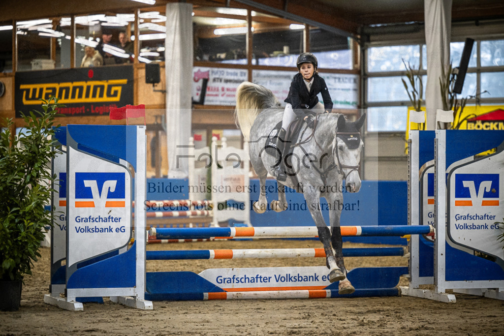DOS_0199 | Entdecke hochwertige Reitturnierfotos von Foto Oger. Professionell, emotional und authentisch – jetzt Lieblingsmomente im Shop bestellen.Deutschlandweite Turnierfotografie. - Realisiert mit Pictrs.com