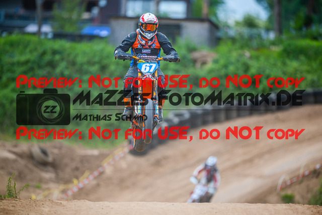 MaZZes_FotoMatrix_220528_9227 | Fotograf Mathias Schmid
Sportfotograf,
Eventfotograf,
Hochzeitsfotograf,
Portraitfotograf