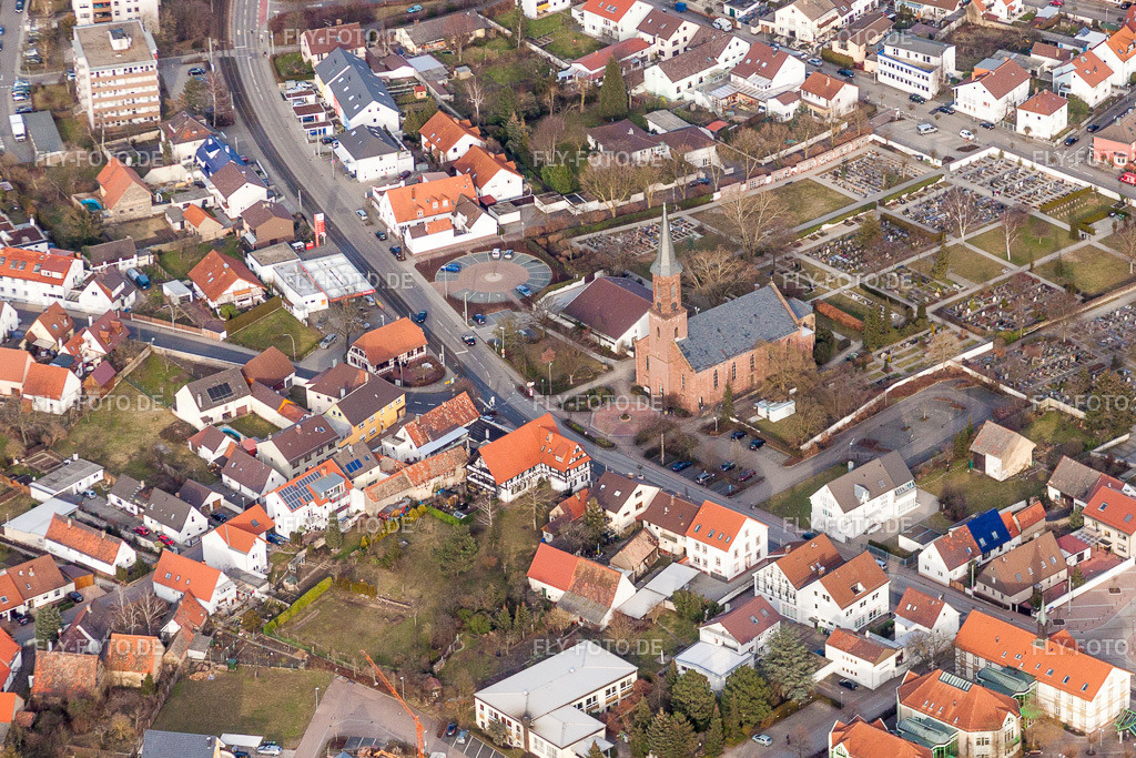 Kirchengebäude der  Ev. Kirche Linkenheim | Luftbild: Kirchengebäude der  Ev. Kirche Linkenheim im Ortsteil Linkenheim in Linkenheim-Hochstetten im Bundesland Baden-Württemberg in Deutschland. Foto: IMG_24580.jpg vom 27.02.2010 durch Werner Riehm/FLY-FOTO.de - Realisiert mit Pictrs.com