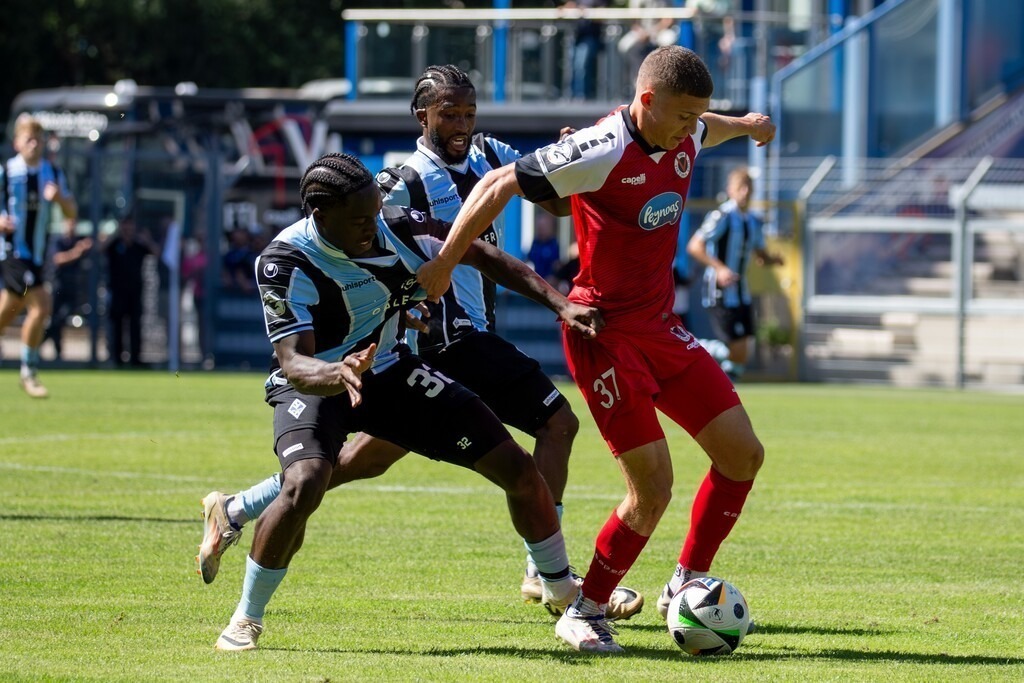 Fußball 3. Liga, Saison 2024/25, 2. Spieltag: Waldhof Mannheim gegen Viktoria Köln | Fußball 3. Liga, Saison 2024/25, 2. Spieltag: Waldhof Mannheim gegen Viktoria Köln - Realisiert mit Pictrs.com