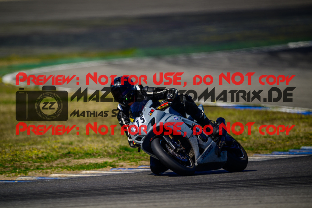 MaZZes_Fotomatrix_20250407_6007705_5859 | ROT