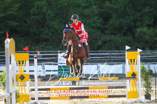 DKP45147 | Turnierfotos kaufen im Webshop von Daniel Kuhl Photography – entdecke professionelle Reitsportfotos aus Turnieren & Events. Hochwertige Turnierbilder online bestellen & sichern. Jetzt Fotos von Reitsportturnieren kaufen!