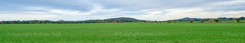 Kuppe vom Steinbruch Zinkenberg_ Löbenberg_ Kleiner Berg (v.l.n.r.) | Bedeutsame Landschaften Deutschlands - Realisiert mit Pictrs.com
