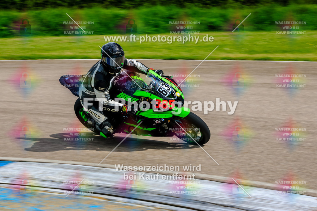 MotoTeam-9325 | Hier findet Ihr Bilder von Touristenfahrten auf der Nürburgring Nordschleife oder von anderen Veranstaltungen die ich besucht habe. Viel Spass beim Durch Schauen 